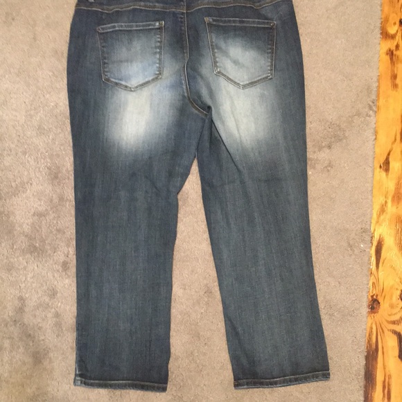 Capris - Picture 2 of 2